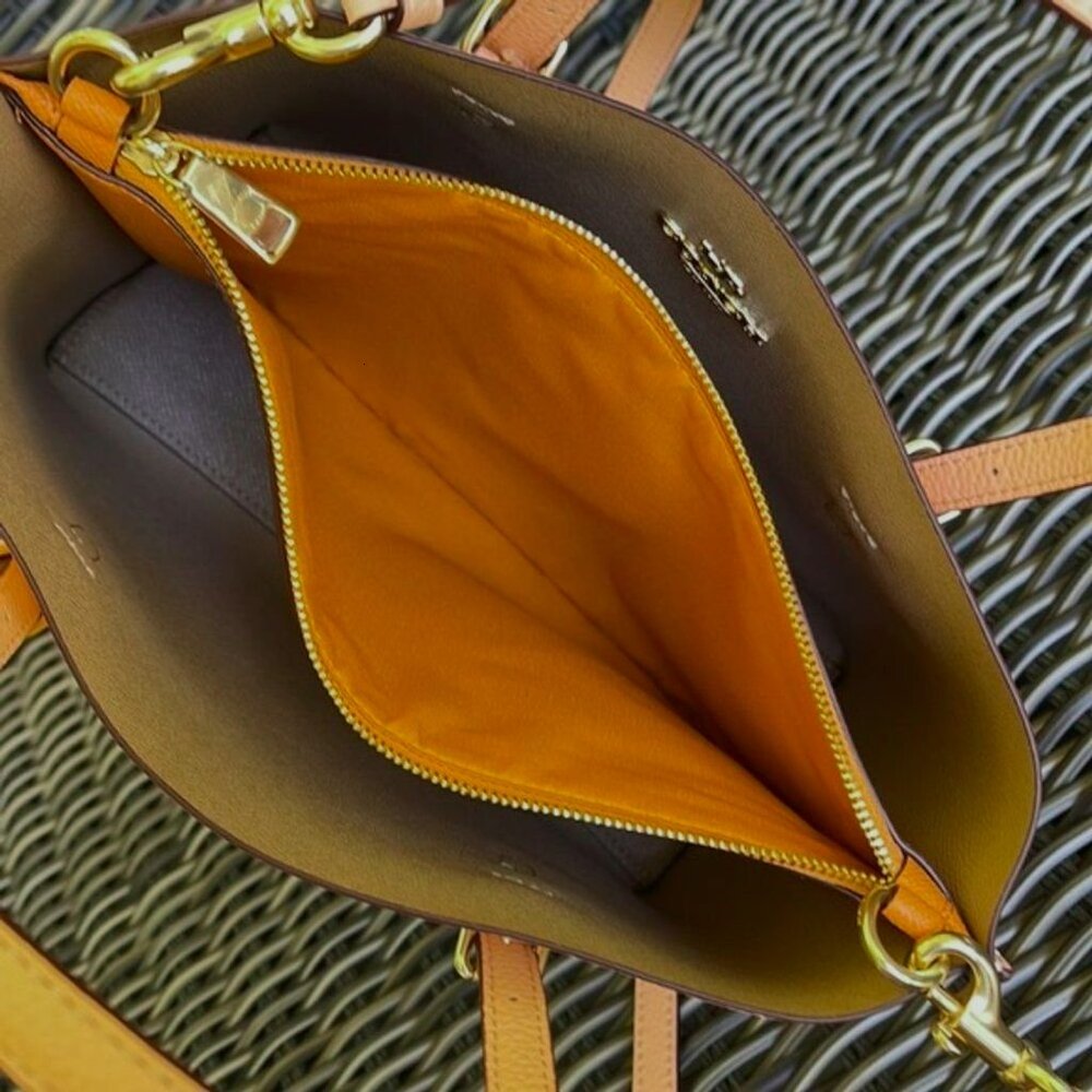 Coach C4084 Mollie Tote 25 Faded Blush - Picture 12 of 12